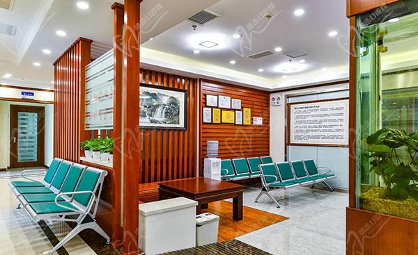 上海夕陽(yáng)紅口腔醫(yī)院