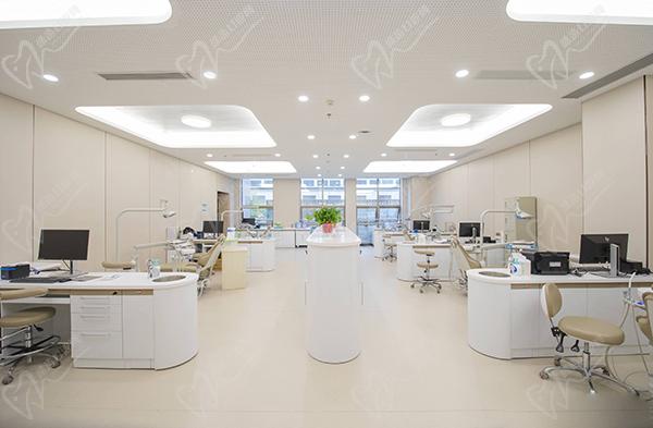 西安交通大學(xué)口腔醫(yī)院開放診室