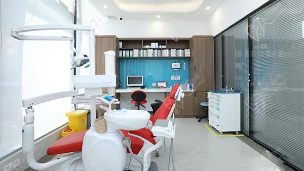 成都貝臣口腔醫(yī)院正畸費用