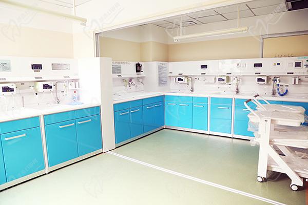 上海海華醫(yī)院坐診本院醫(yī)生