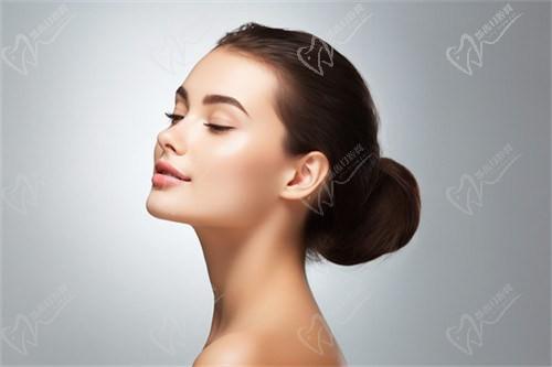 重慶星榮整形屬于高端檔次正規(guī)3級醫(yī)院！星榮靠實力上榜，不是渠道醫(yī)院喲